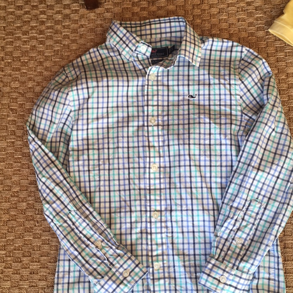 Vineyard Vines button down